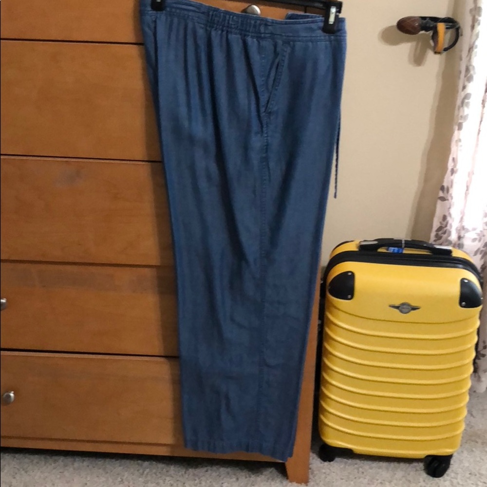 Wide leg jeans